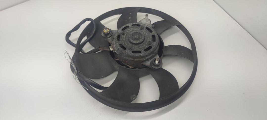 вентилятор радиатора Audi A6 C5 1997, 2.8 л., бензин, МКПП, серый, седан