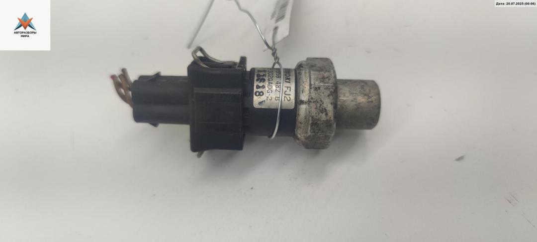 датчик кондиционера Audi A6 4B/C5 1998, 2.8 л., бензин, МКПП, синий, седан, 8D0959482B - фото №1