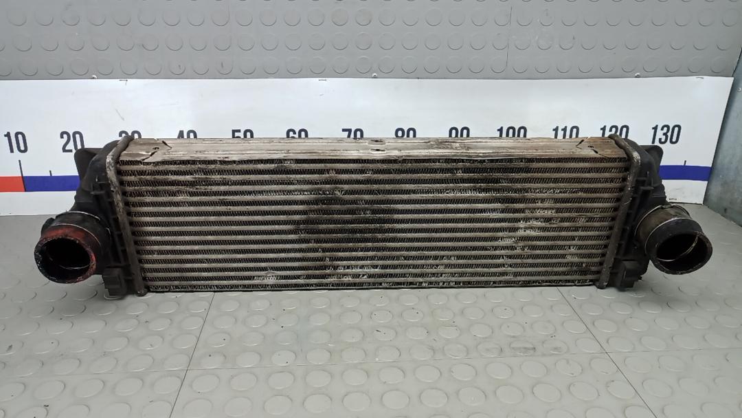 радиатор интеркулера Mercedes-Benz Sprinter 2 поколение (W906) 2011, 2.2 л., CDI 213/313/413, дизель, МКПП, микроавтобус, A9065010201 - фото №1