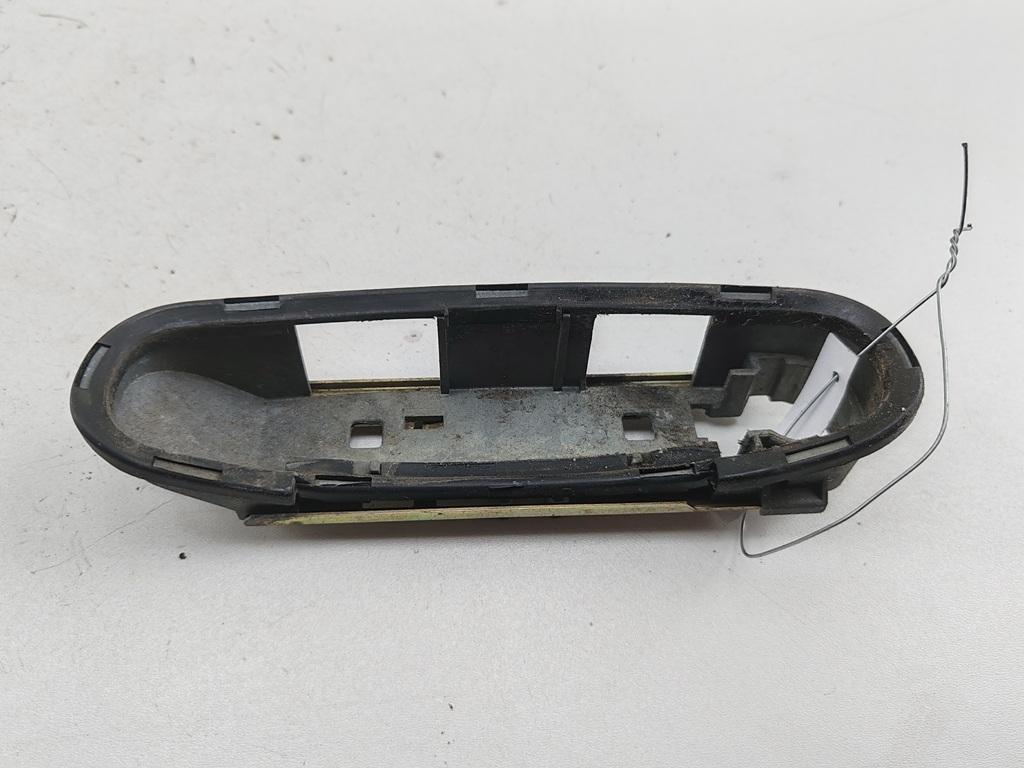 Корпус (держатель) ручки двери передней левой Audi A6 C5 2003, 2.0 л., бензин, АКПП, зелёный, седан, 4B1837885