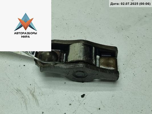 коромысло клапана (рокер) Volkswagen Golf 5 поколение 2004, 1.4 л., бензин, МКПП, серый, хетчбэк 3 дв. - фото №1