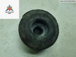 кронштейн (крепление) Volkswagen Passat B5 1998, 1.9 л., дизель, МКПП, жёлтый, седан, 8D0121275