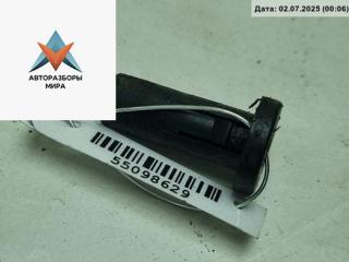 кронштейн (крепление) Volkswagen Passat B5 1998, 1.9 л., дизель, МКПП, жёлтый, седан, 8D0121200