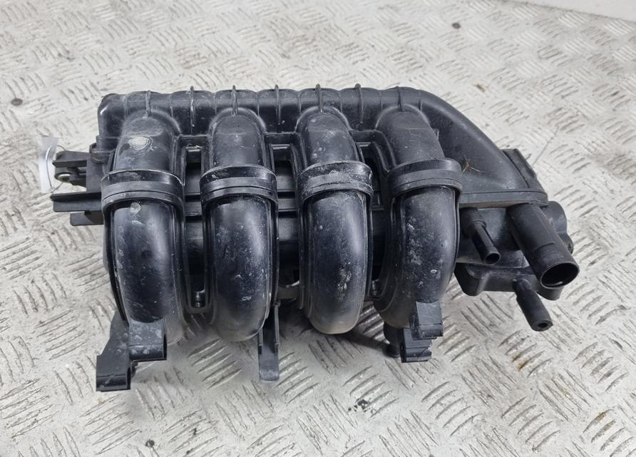 коллектор впускной Volkswagen Golf-5 2004, 1.4 л., бензин, хетчбэк 3 дв., 036129711FQ