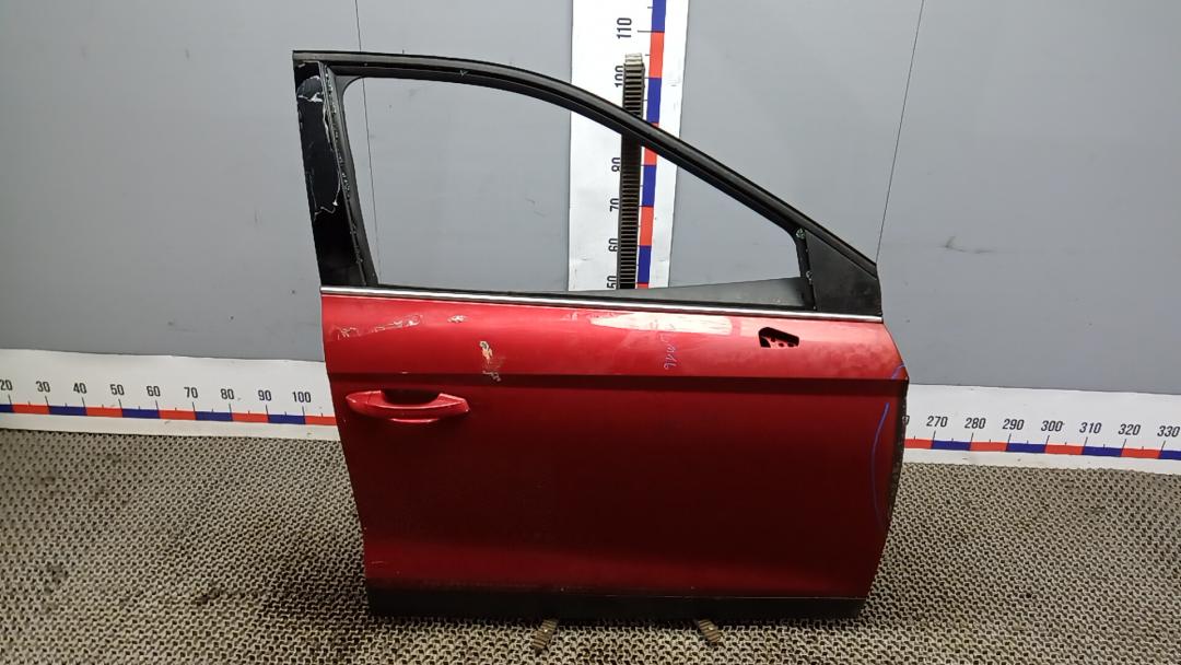 дверь передняя правая SEAT Arona 2024, 1.0 л., бензин, МКПП, внедорожник 5 дв., 6F9831052D - фото №1