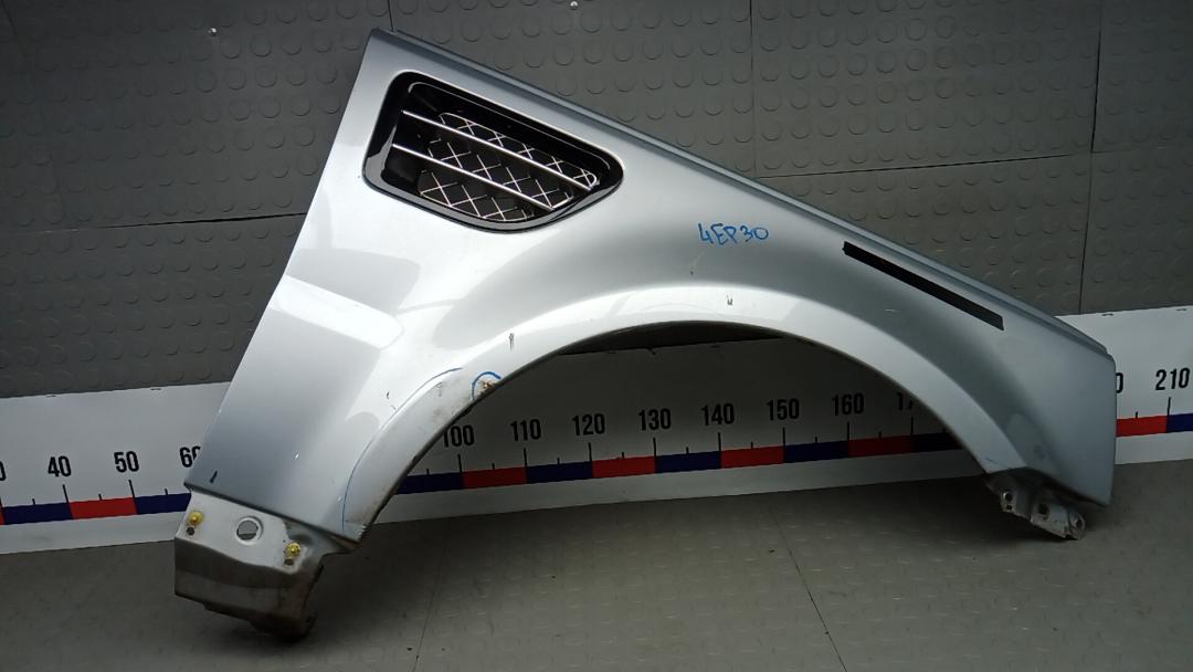 крыло переднее правое Land Rover Range Rover Sport 1 поколение 2008, 3.6 л., дизель, АКПП, внедорожник 5 дв. - фото №1