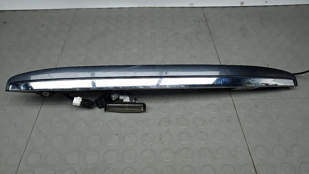 подсветка номера Lexus RX 2 поколение 2005, 3.3 л., бензин, АКПП, внедорожник 5 дв. - фото №1