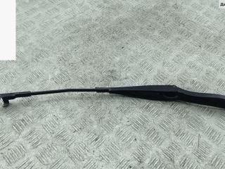 Щеткодержатель (поводок стеклоочистителя) передний Volvo S40 2 поколение 2004, 2.4 л., бензин, МКПП, чёрный, универсал, 8620200