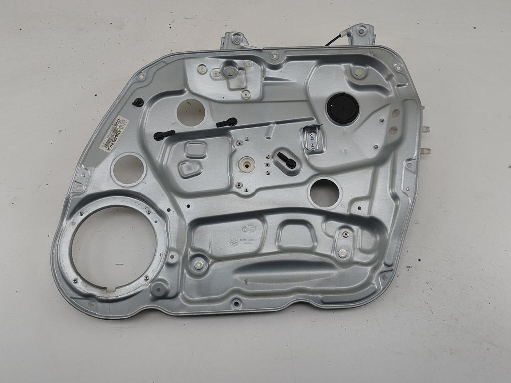 стеклоподъемник электрический передний правый Kia Carens UN) 2006, 2.0 л., дизель, МКПП, серый, минивэн, 82480-1DXXX