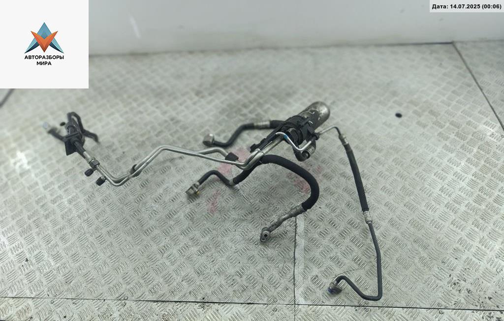 трубка кондиционера Audi A6 4F/C6 2006, 2.7 л., дизель, АКПП, серый, универсал, 4F0820189H - фото №1