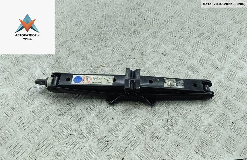 домкрат Alfa Romeo 159 1 поколение 2006, 2.4 л., дизель, АКПП, серый, универсал, 51776309 - фото №1