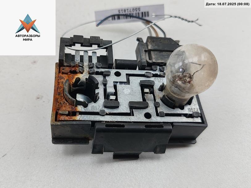 Плата фонаря заднего правого Volkswagen Passat B4 1996, 2.0 л., бензин, АКПП, серый, универсал, 3A9945259 - фото №1