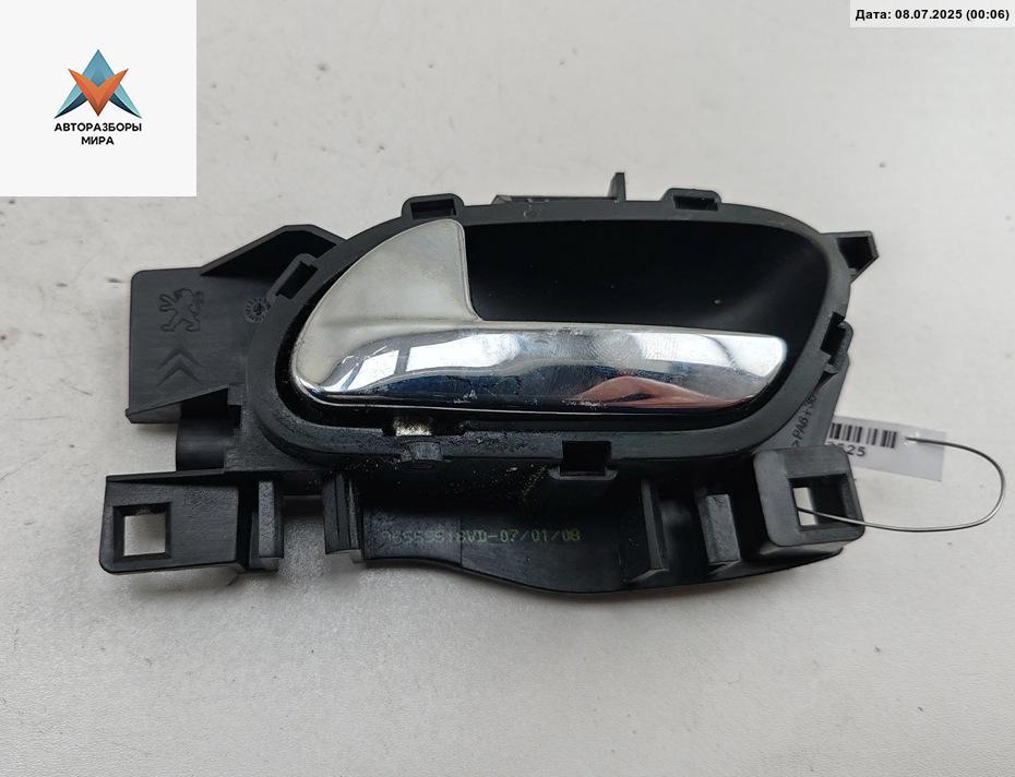 ручка внутренняя передняя левая Peugeot 207 1 поколение 2008, 1.6 л., бензин, МКПП, серый, универсал, 96555518VD - фото №1