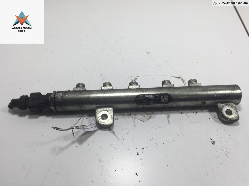 топливная рампа Fiat Stilo 1 поколение 2007, 1.9 л., дизель, МКПП, синий, универсал, 55209572 - фото №1