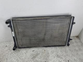 радиатор охлаждения Volkswagen Touran 1 поколение 2003, 1.6 л., бензин, МКПП, чёрный, минивэн, 1K0121251P