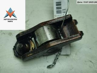 коромысло клапана (рокер) Volkswagen Golf 4 поколение 2000, 1.6 л., бензин, МКПП, синий, хетчбэк 5 дв.