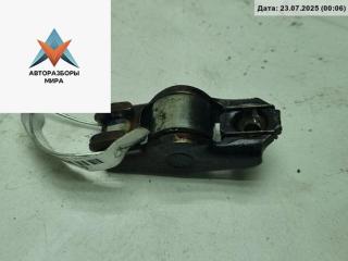 коромысло клапана (рокер) Volkswagen Golf 4 поколение 2000, 1.6 л., бензин, МКПП, синий, хетчбэк 5 дв.