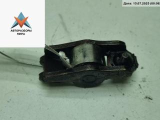 коромысло клапана (рокер) Volkswagen Golf 4 поколение 2000, 1.6 л., бензин, МКПП, синий, хетчбэк 5 дв.