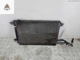 радиатор кондиционера Volkswagen Golf 5 поколение 2004, 1.6 л., бензин, МКПП, чёрный, хетчбэк 3 дв.