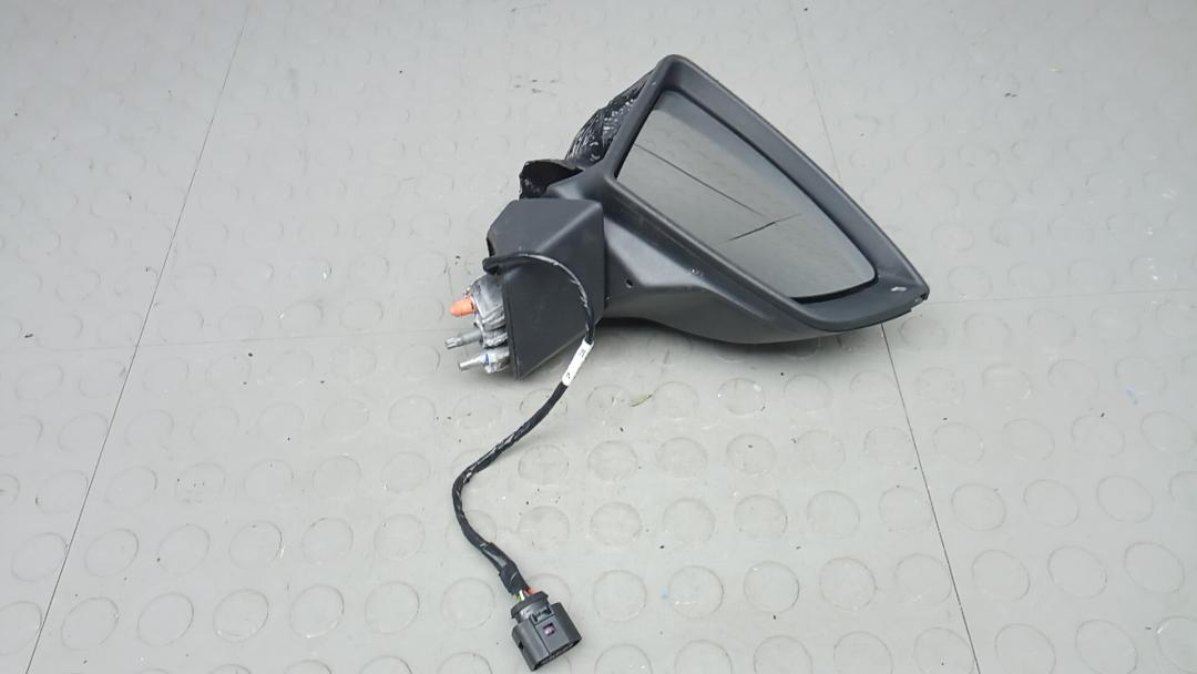 зеркало правое SEAT Arona 2024, 1.0 л., бензин, МКПП, внедорожник 5 дв., 6F2857508AC, 5F0857538B, 5F0857522A - фото №1