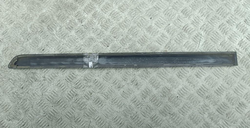 молдинг двери задней правой Mercedes-Benz A W168 2003, 1.6 л., бензин, МКПП, чёрный, хетчбэк 5 дв., 1686983462