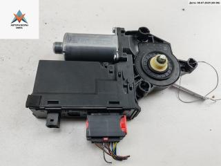 моторчик стеклоподъемника передний правый Peugeot 307 1 поколение 2004, 1.6 л., бензин, МКПП, синий, хетчбэк 5 дв., 9681587180