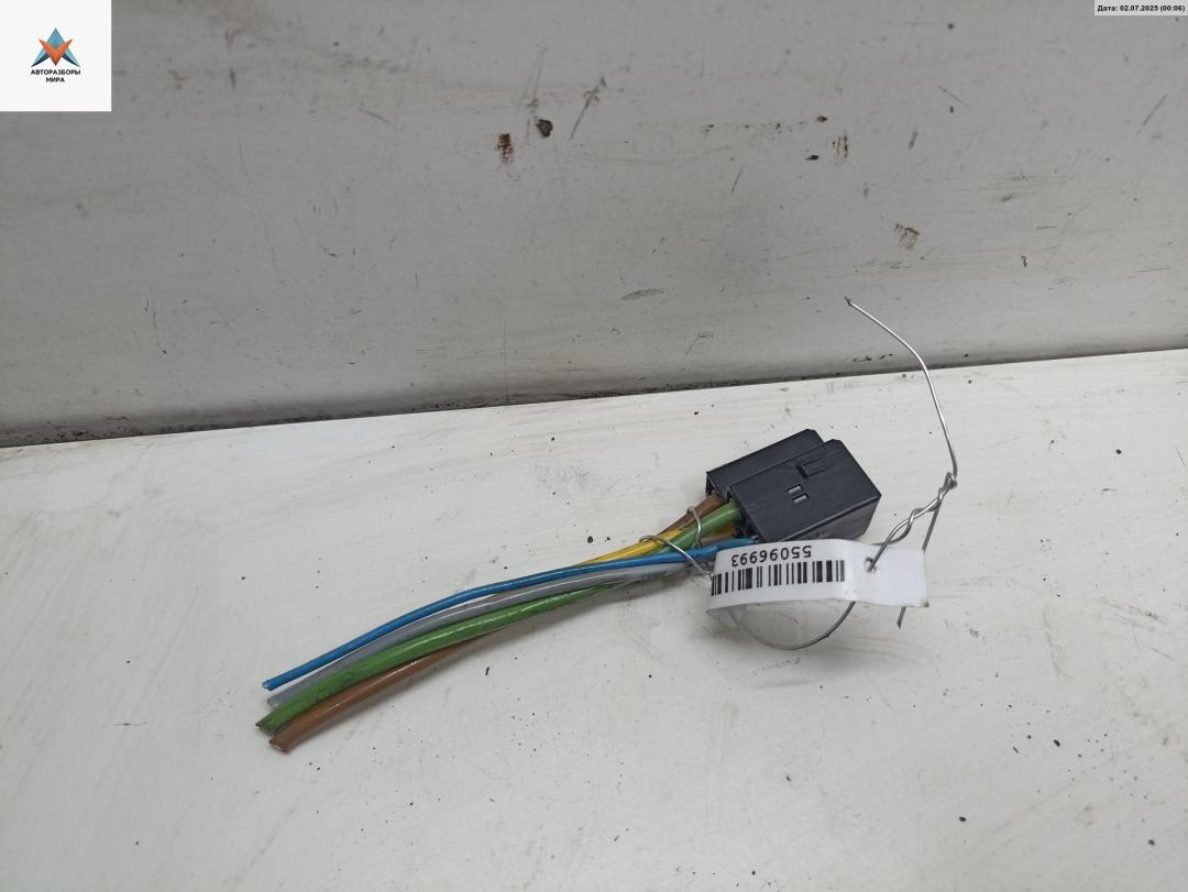 разъем (фишка) проводки Opel Vectra B 1996, 1.8 л., бензин, МКПП, серый, седан - фото №1