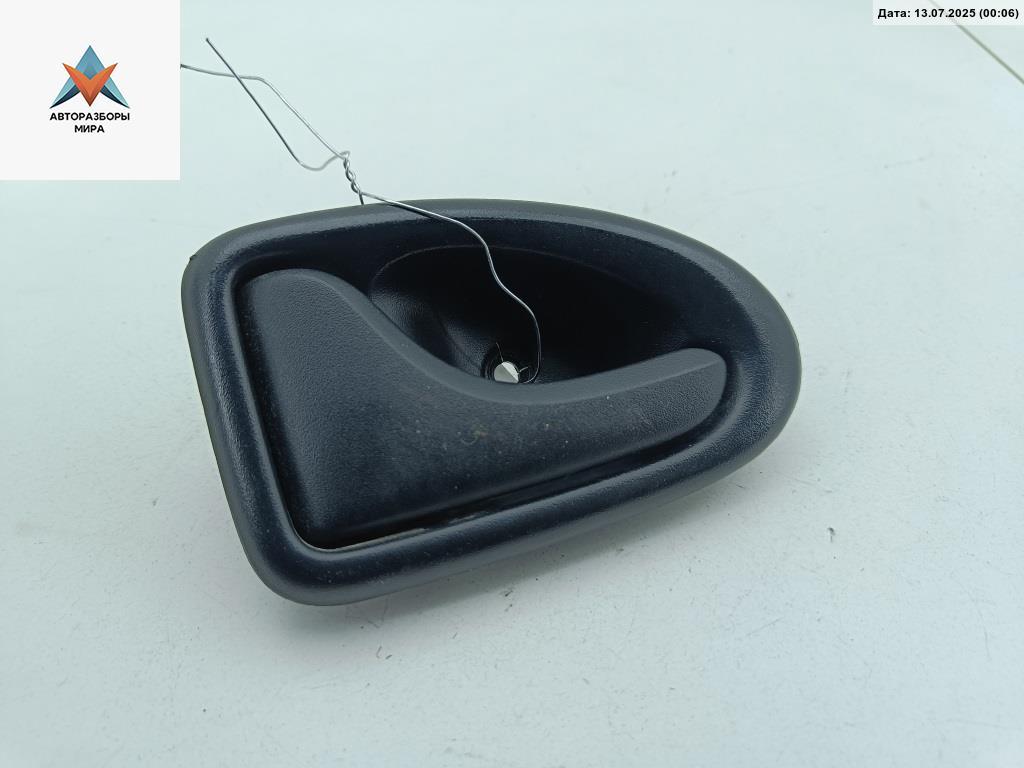 ручка внутренняя передняя левая Nissan Interstar 1 поколение 2008, 2.5 л., дизель, МКПП, белый, микроавтобус, 7700830078 - фото №1