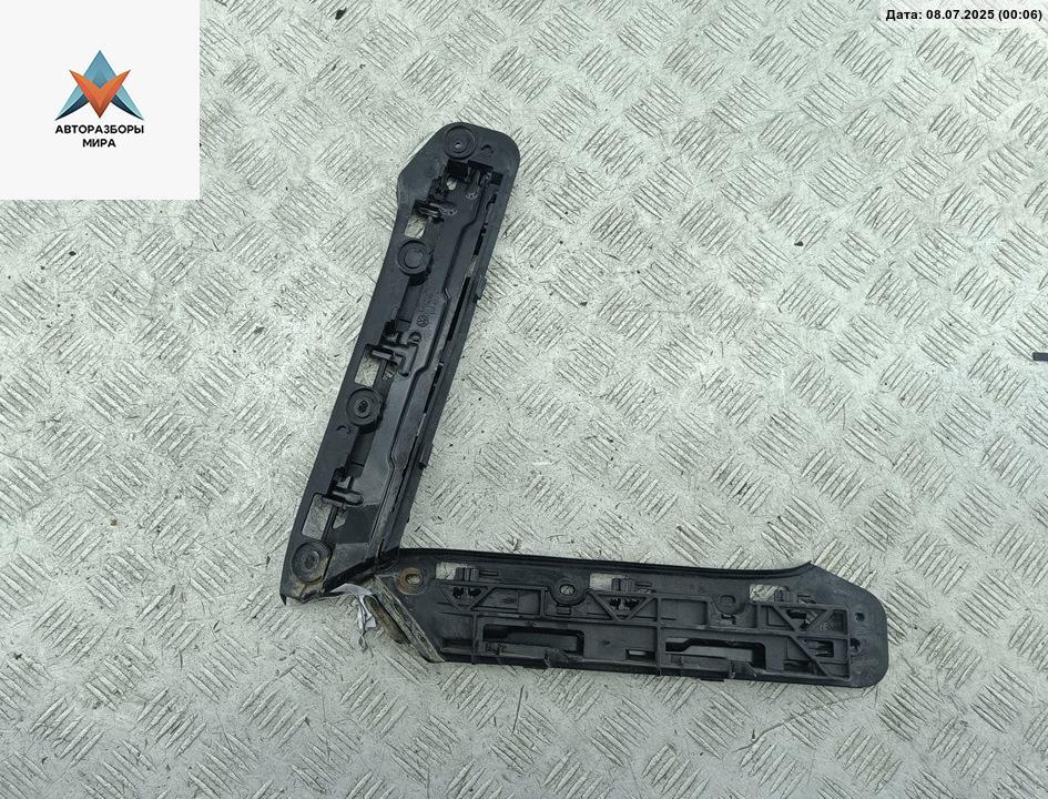 кронштейн переднего бампера Volkswagen Touran 1 поколение 2005, 1.6 л., бензин, МКПП, серый, минивэн - фото №1