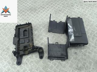 Кожух аккумулятора (короб АКБ) Volkswagen Golf 5 поколение 2005, 1.4 л., бензин, МКПП, синий, хетчбэк 5 дв.