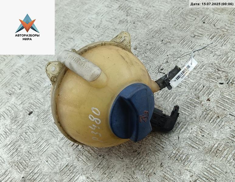 бачок расширительный Skoda Octavia mk1 (A4 1U) 1999, 1.6 л., бензин - фото №1