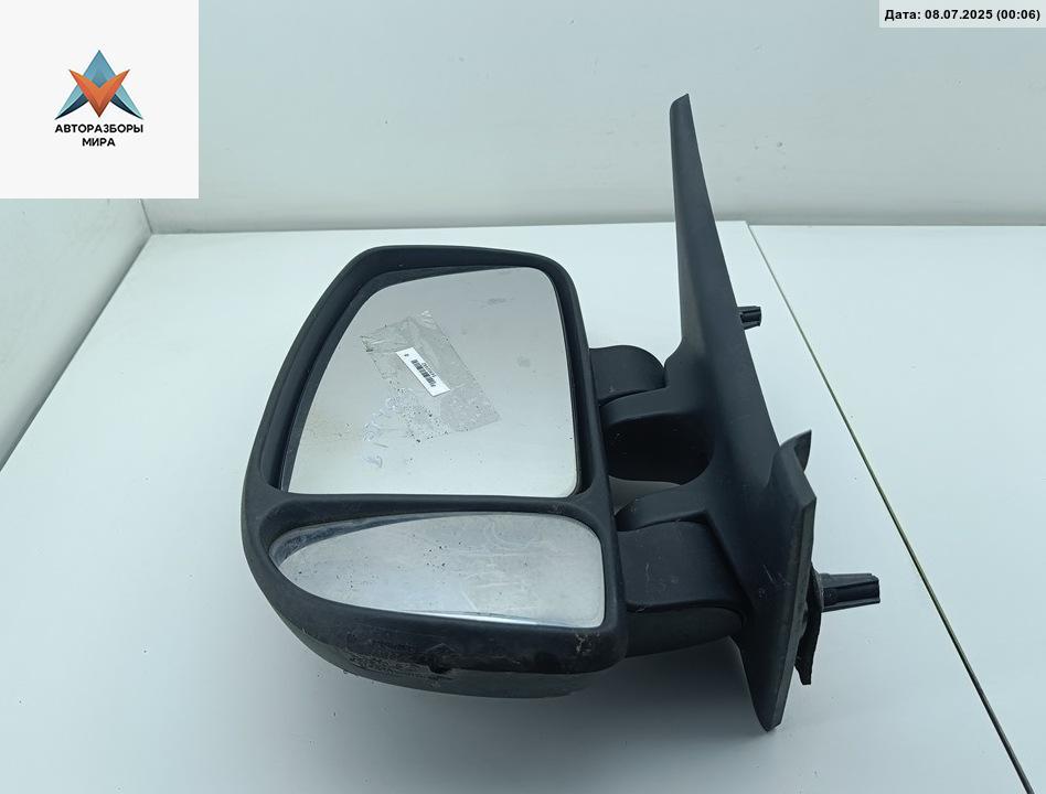 зеркало левое Nissan Interstar 1 поколение 2008, 2.5 л., дизель, МКПП, белый, микроавтобус, 232636 - фото №1