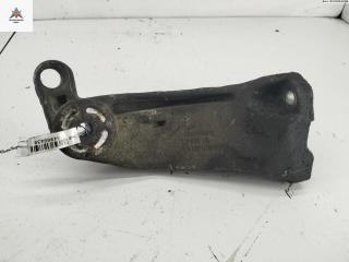 кронштейн двигателя Volkswagen Golf 3 поколение 1996, 1.6 л., бензин, МКПП, красный, хетчбэк 5 дв., 1H0199354F