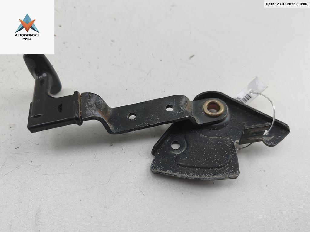 ручка открывания капота Audi A6 4B/C5 1999, 2.4 л., бензин, МКПП, серый, седан - фото №1