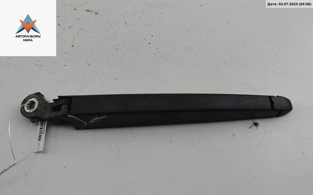 Щеткодержатель (поводок стеклоочистителя) задний Volkswagen Golf 5 поколение 2005, 1.4 л., бензин, МКПП, синий, хетчбэк 5 дв., 606955707 - фото №1