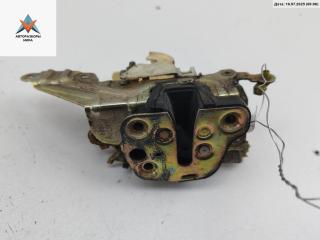 замок двери передней правой Opel Omega B 1997, 2.0 л., бензин, АКПП, жёлтый, универсал, 90457118