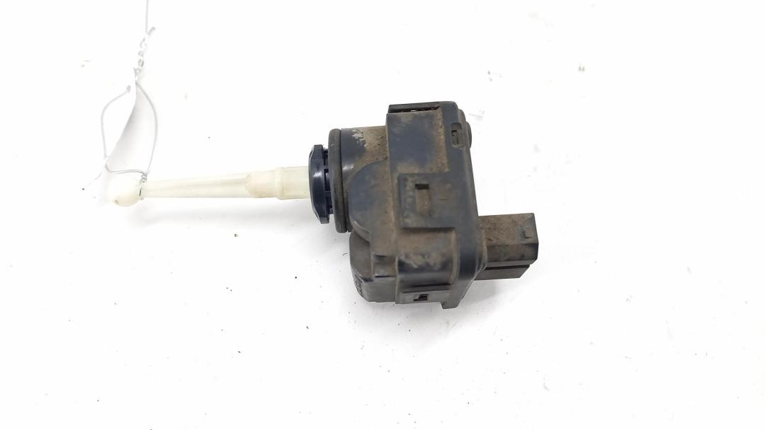 корректор фар BMW 3 E36 1999, 1.9 л., бензин, АКПП, красный, хетчбэк 3 дв., 8363925