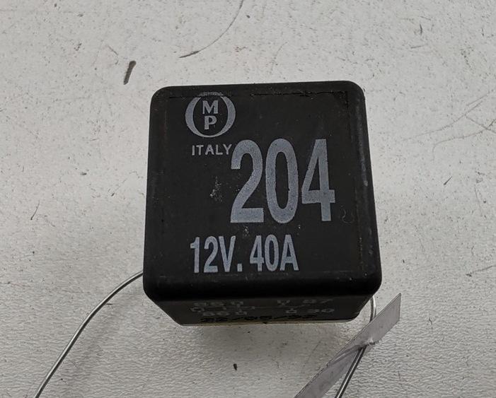 реле (прочие) Audi 80 B4 1992, 2.0 л., бензин, МКПП, серый, седан, 431951253H