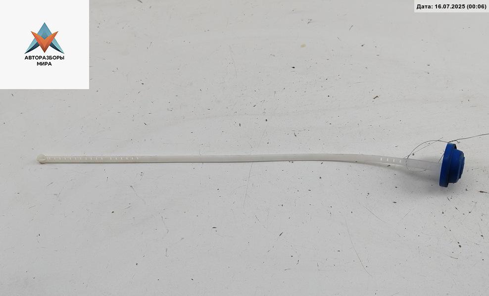 крышка бачка омывателя Kia Rio 2 поколение 2006, 1.4 л., бензин, МКПП, синий, хетчбэк 5 дв. - фото №1