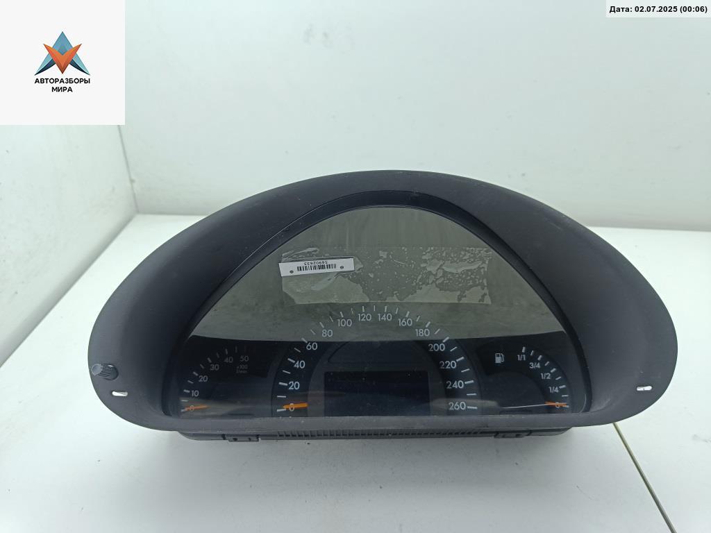 приборная панель Mercedes-Benz C-Класс W203/S203/CL203 2002, 2.2 л., дизель, МКПП, серый, универсал, A2035403911 - фото №1