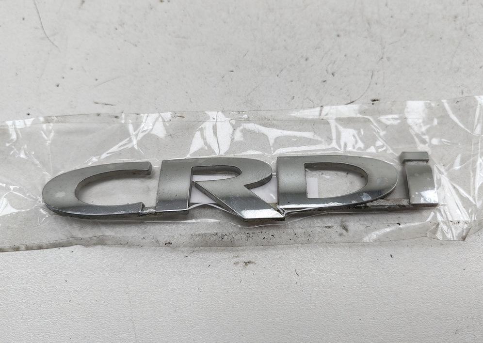 эмблема Kia Carens UN) 2006, 2.0 л., дизель, МКПП, серый, минивэн