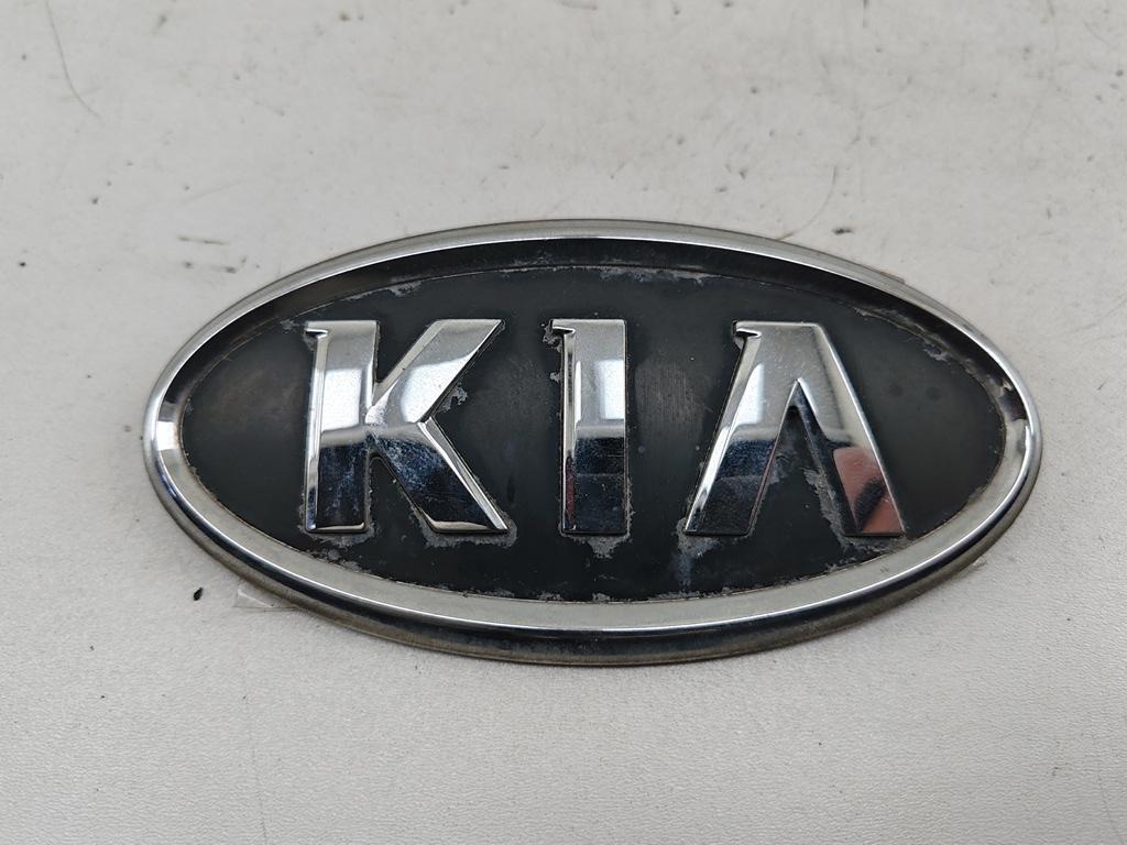 эмблема Kia Carens UN) 2006, 2.0 л., дизель, МКПП, серый, минивэн
