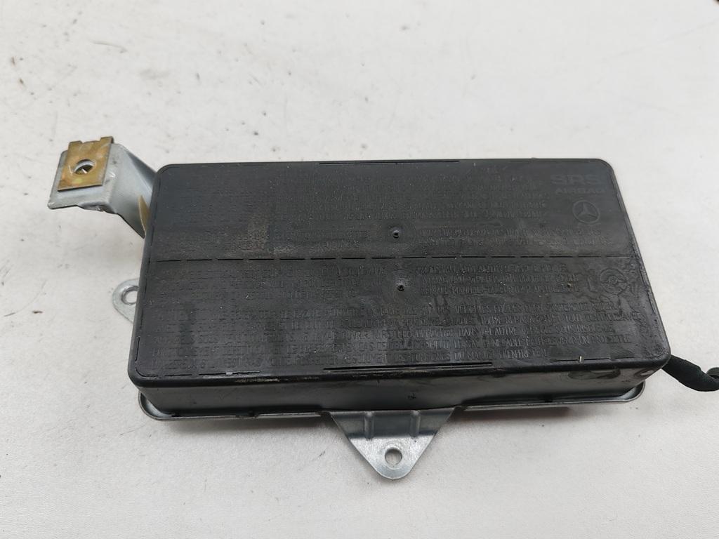 подушка безопасности дверная Mercedes-Benz A W168 2003, 1.6 л., бензин, МКПП, чёрный, хетчбэк 5 дв., 6016054
