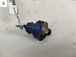 датчик давления масла Volkswagen Golf 3 поколение 1996, 1.6 л., бензин, МКПП, красный, хетчбэк 5 дв., 103143G