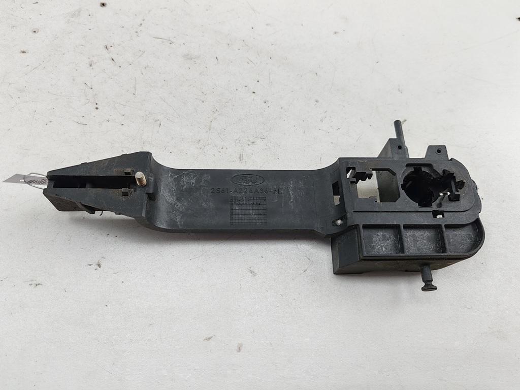 Корпус (держатель) ручки двери передней правой Ford Fusion 2004, 1.6 л., i, бензин, МКПП, синий, хетчбэк 5 дв., 2S61A224A36AL
