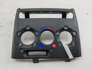 консоль салона (центральная часть) Peugeot Boxer 2 поколение [рестайлинг] 2004, 2.0 л., дизель, МКПП, жёлтый, микроавтобус, 152240100