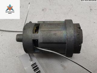 личинка дверного замка Ford Focus 1 поколение [рестайлинг] 2001, 2.0 л., бензин, МКПП, синий, универсал, Q68BA