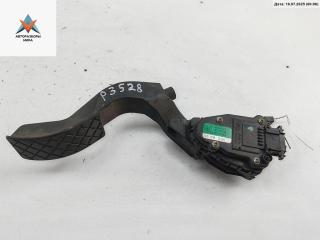 педаль Audi A6 4B/C5 1999, 2.4 л., бензин, МКПП, синий, универсал, 8D1721523A