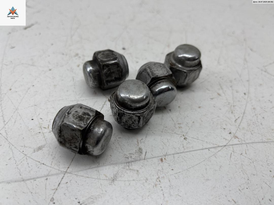 болт колесный Mazda 6 GG 2003, 2.0 л., бензин, МКПП, серый, универсал - фото №1