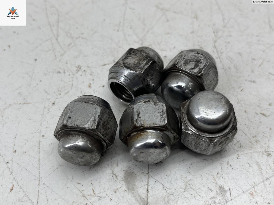 болт колесный Mazda 6 GG 2003, 2.0 л., бензин, МКПП, серый, универсал - фото №1